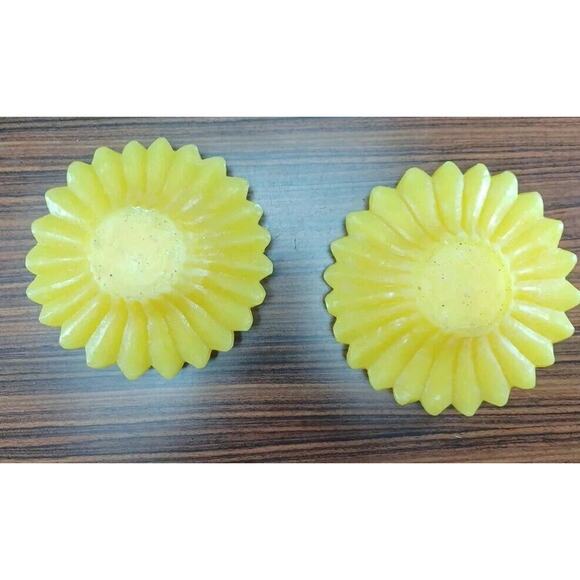 Sunflower Floating Candles Yellow Flowers Sunflower Lot Of 2 Approx 5 inch - Picture 4 of 7